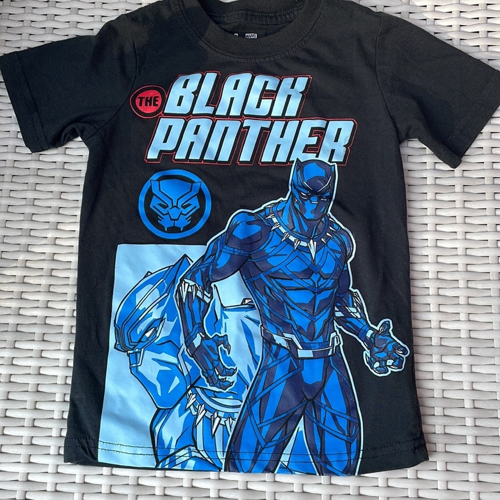 KIDS- Kid Black Panther Tee Shirt Size 4